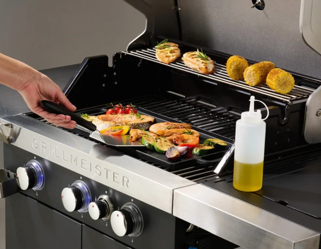 Grill Meister Barbeque Turner set